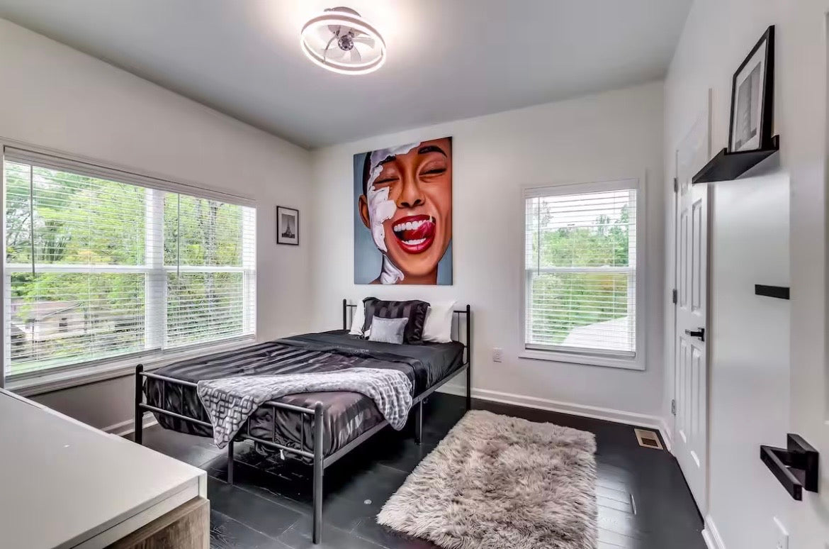 Modern Atlanta Getaway W/Pool $500 Per Night