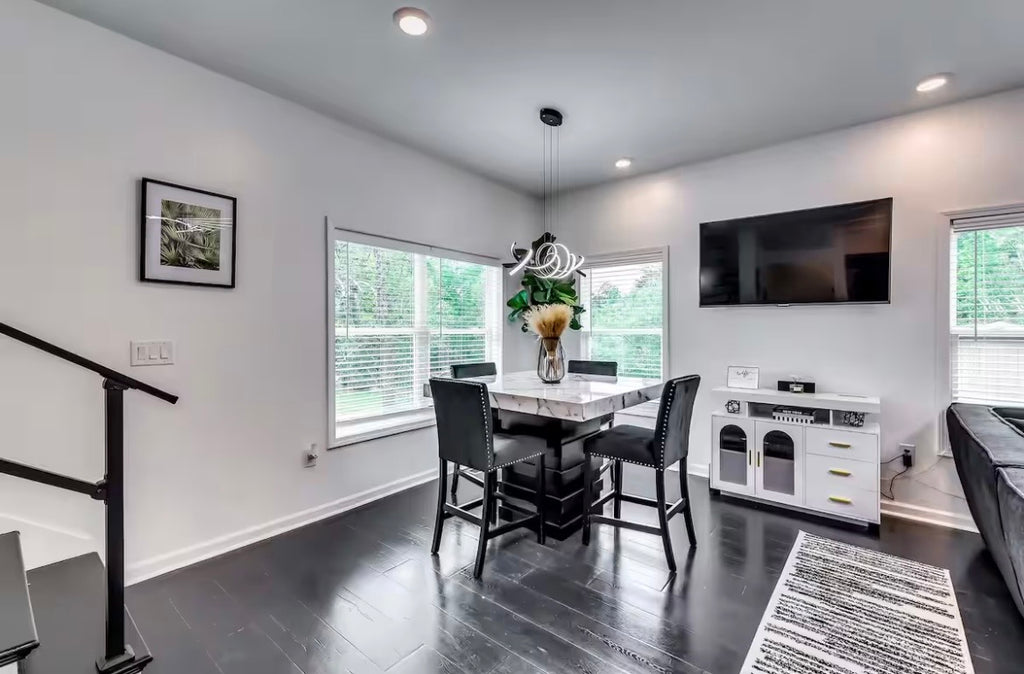 Modern Atlanta Getaway W/Pool $500 Per Night