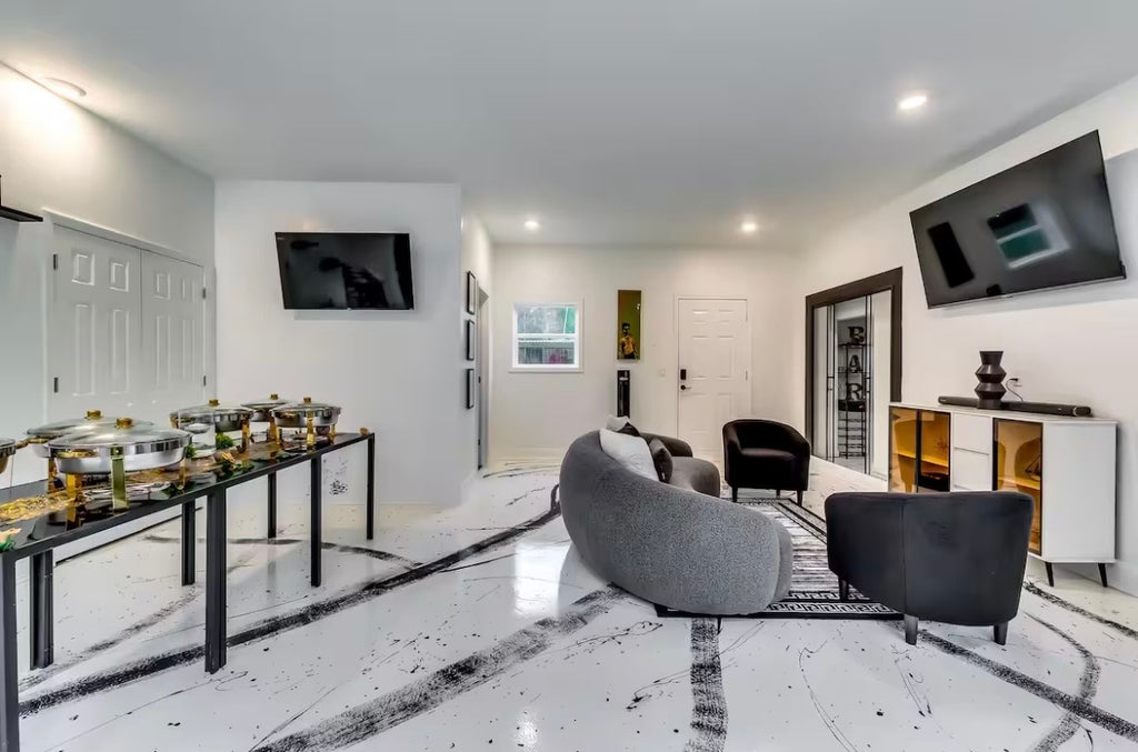 Modern Atlanta Getaway W/Pool $500 Per Night