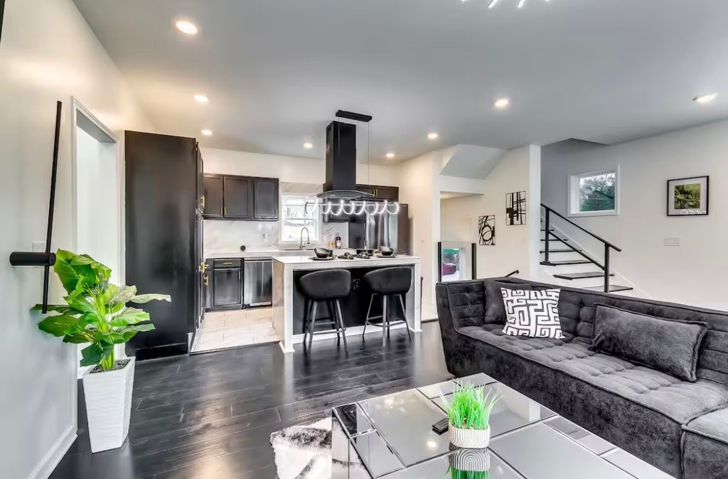 Modern Atlanta Getaway W/Pool $500 Per Night