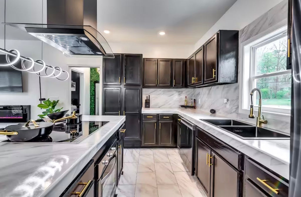 Modern Atlanta Getaway W/Pool $500 Per Night
